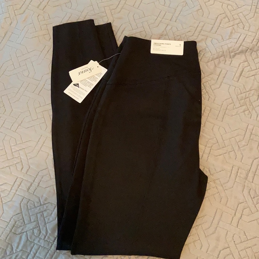 NWT Soma Smoothing Ponte Leggings, size S